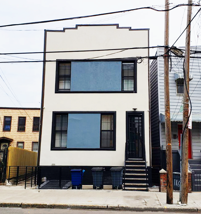 118 Kingsland Ave in Brooklyn, NY - Foto de edificio