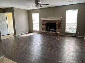 1111 E 63rd St in Tulsa, OK - Building Photo - Building Photo