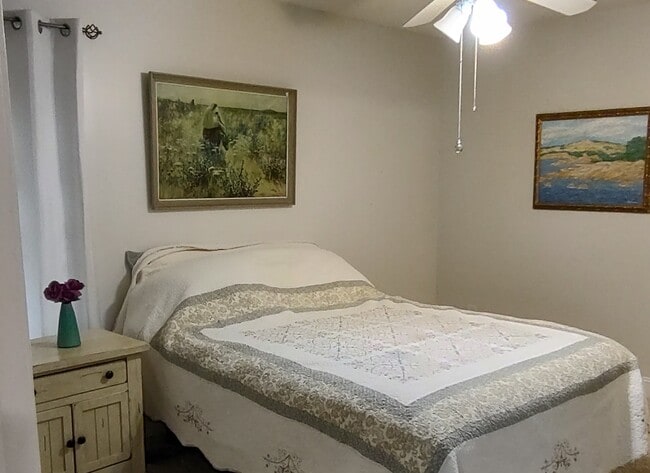 106 W Centennial St, Unit B photo'