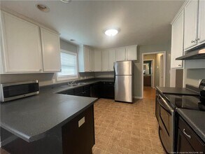 596 E Lake Ridge Rd in Raeford, NC - Building Photo - Building Photo