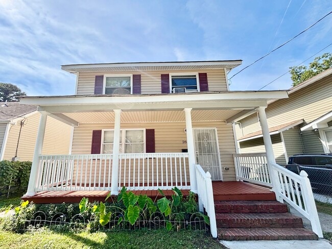 property at 2841 Earlscourt Ave
