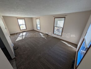 1715 Fairway Dr in Lorain, OH - Building Photo - Building Photo