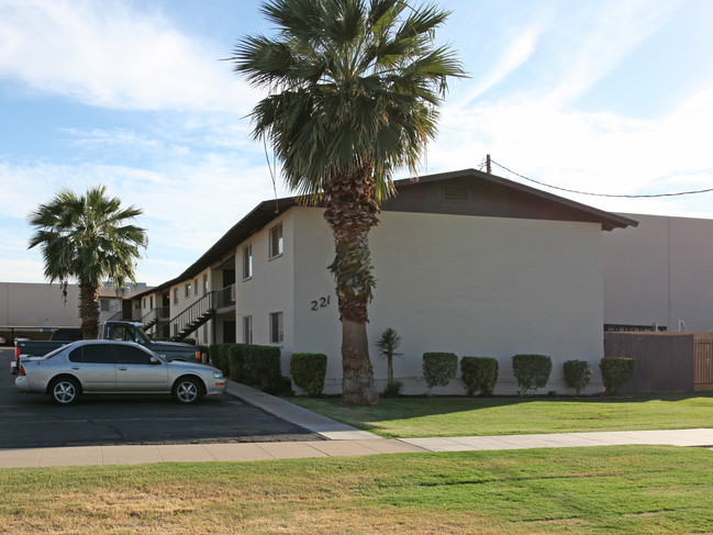 Bel-Aire Manor in Mesa, AZ - Foto de edificio - Building Photo