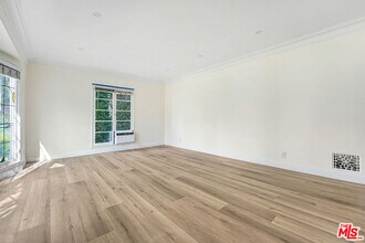 158 S Elm Dr in Beverly Hills, CA - Building Photo - Building Photo