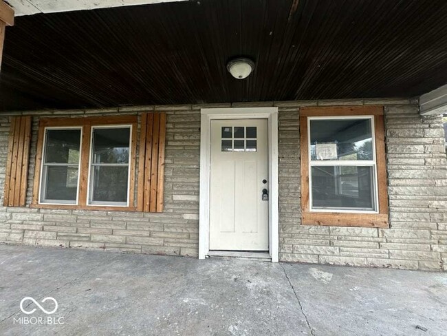 2729 Columbia Ave in Indianapolis, IN - Building Photo - Building Photo