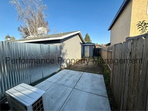 4301 Poach St in Bakersfield, CA - Building Photo - Building Photo