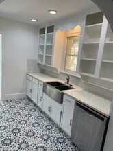 1126 Pioneer Dr in Dallas, TX - Building Photo - Building Photo