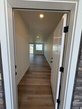 230 Nw Waverly Dr in Waukee, IA - Building Photo - Building Photo