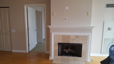 200 N Jefferson St, Unit 1907 in Chicago, IL - Foto de edificio - Building Photo