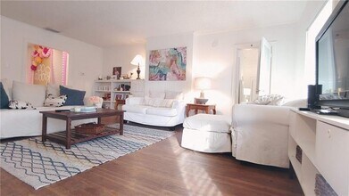 911 Duncan Ln in Austin, TX - Building Photo - Building Photo