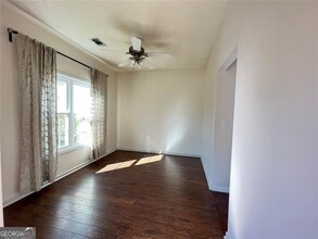 5811 Stephens Oak Ct in Buford, GA - Building Photo - Building Photo