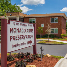 Monaco Arms in Jacksonville, FL - Foto de edificio - Building Photo