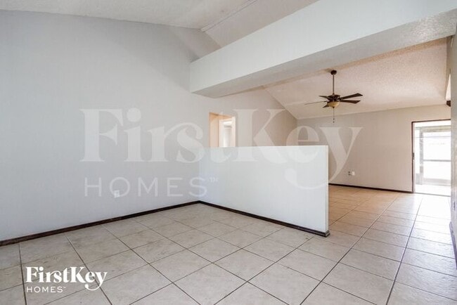 1595 Sailpoint Dr in Bartow, FL - Foto de edificio - Building Photo