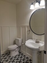 1839 Lois St in Kerrville, TX - Building Photo - Building Photo