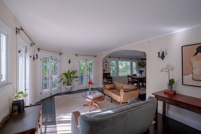 property at 6338 Longview Ave