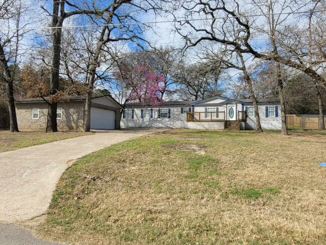 property at 22696 Lakeway Hbr