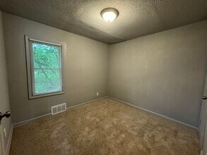 20058 Bloom St in Detroit, MI - Building Photo - Building Photo