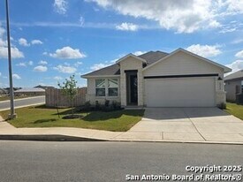 29522 Clanton Pass in San Antonio, TX - Building Photo