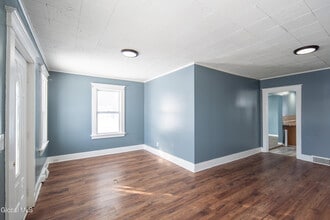 6 Utica Ave in Latham, NY - Building Photo - Building Photo