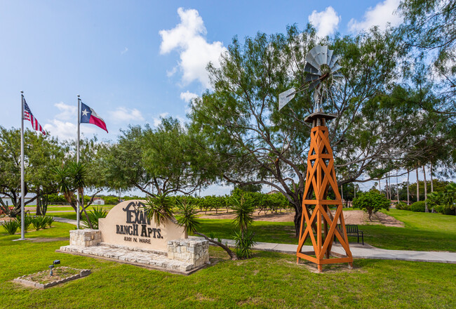 Texan Ranch Apartments photo'