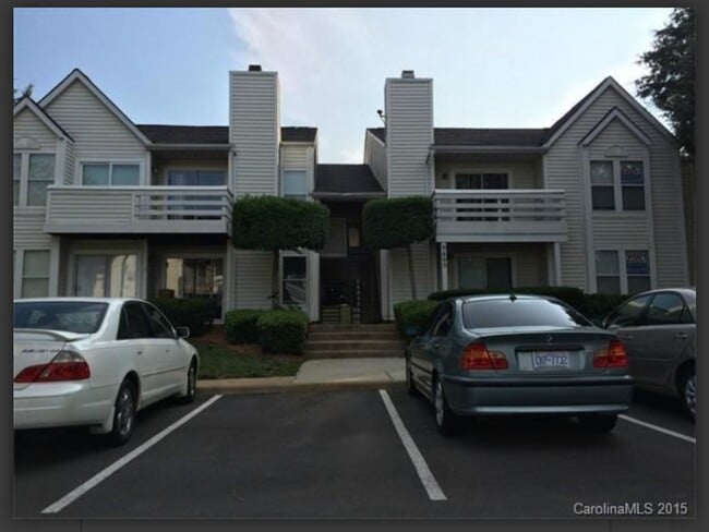property at 9629 Vinca Cir
