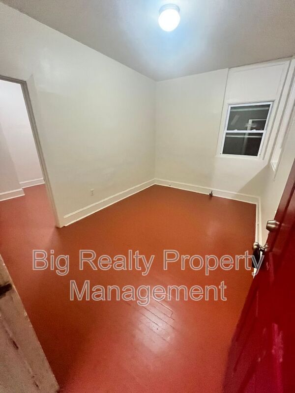 29 N Main St in Spring City, PA - Building Photo - Building Photo