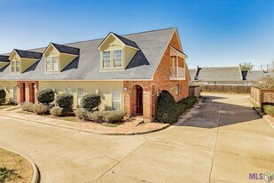 9007 Highland Rd in Baton Rouge, LA - Building Photo