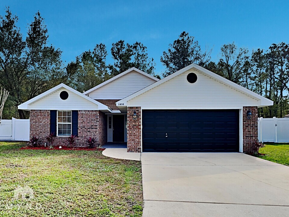 1850 Penzance Pkwy in Middleburg, FL - Building Photo