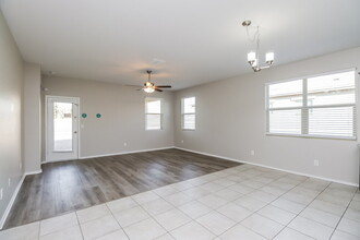 3012 W Kowalsky Ln in Phoenix, AZ - Building Photo - Building Photo