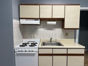 13 Jackson St in Chester, NY - Building Photo - Building Photo