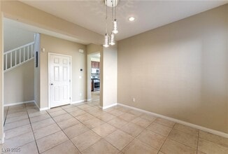 933 Wagner Valley St in Henderson, NV - Building Photo - Building Photo