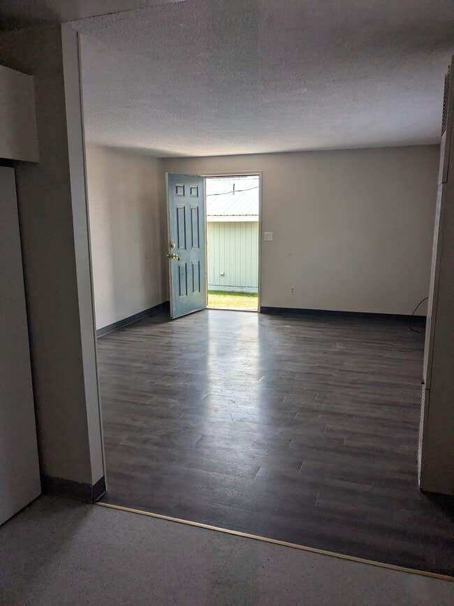 1427 Lakeview Ave, Unit 1427
