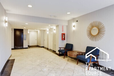 property at 6954 N Greenview Ave
