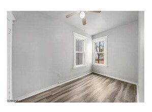 107 Randolph Ave in Jersey City, NJ - Foto de edificio - Building Photo