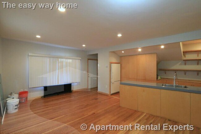 132 Columbia St in Cambridge, MA - Foto de edificio - Building Photo