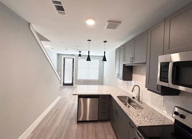 property at 5005 E Parmer Ln