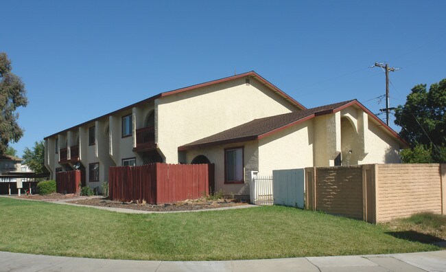 3822 Seven Trees Blvd in San Jose, CA - Building Photo - Building Photo