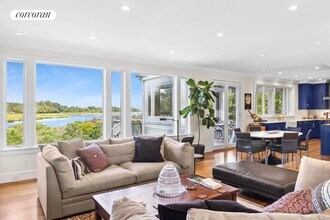 21 Old Stone Hwy in East Hampton, NY - Building Photo - Building Photo