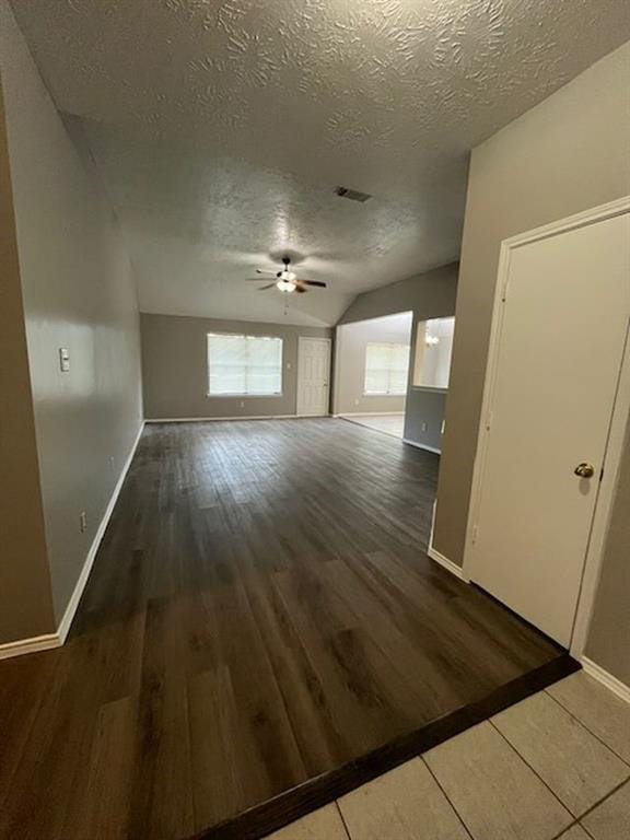 4211 Oakland Falls Dr in Missouri City, TX - Building Photo - Building Photo