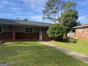 129 Pineview Dr in Athens, GA - Building Photo - Building Photo