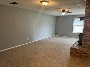 719 Diana Ln in Stephenville, TX - Building Photo - Building Photo