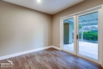 4366 Caminito Gabaldon in San Diego, CA - Building Photo - Building Photo