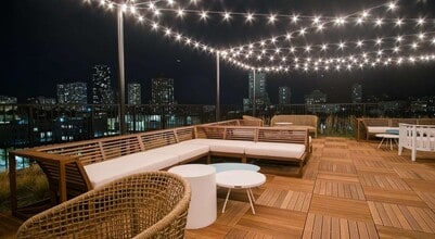 1135 W Winona St in Chicago, IL - Foto de edificio - Building Photo