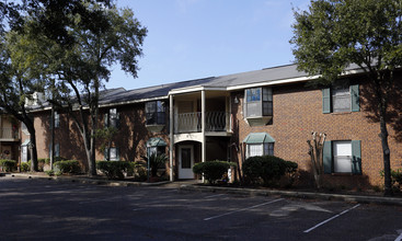 Millwood Apartments in Pensacola, FL - Building Photo - Building Photo