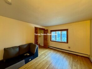 67 Gore St, Unit 2F in Cambridge, MA - Building Photo - Building Photo