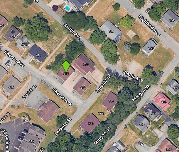 415 Sharon Dr in Morgantown, WV - Foto de edificio