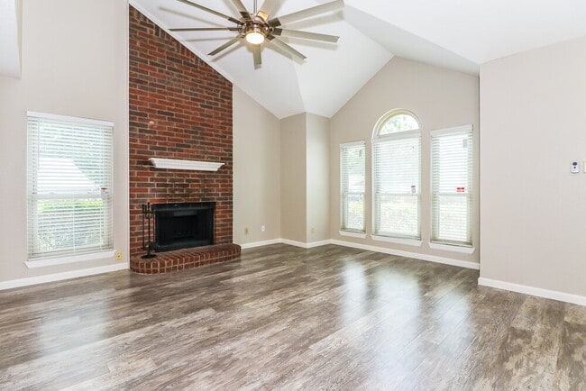 3645 Fairview Dr in Corinth, TX - Building Photo - Building Photo