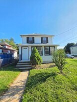 39 E Sunset Ave in Red Bank, NJ - Building Photo
