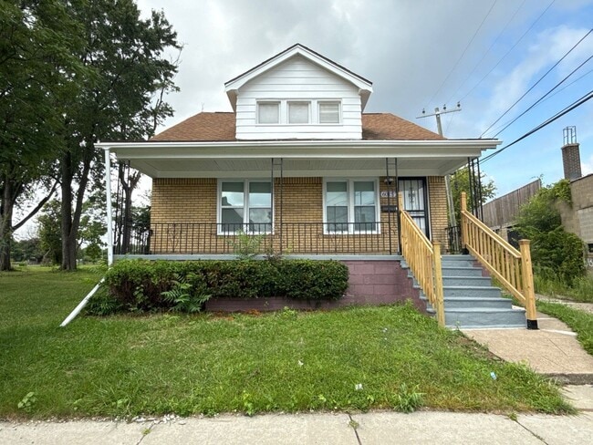 property at 6015 Garland St