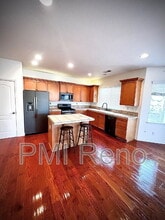 1720 Oak Dr in Fernley, NV - Building Photo - Building Photo